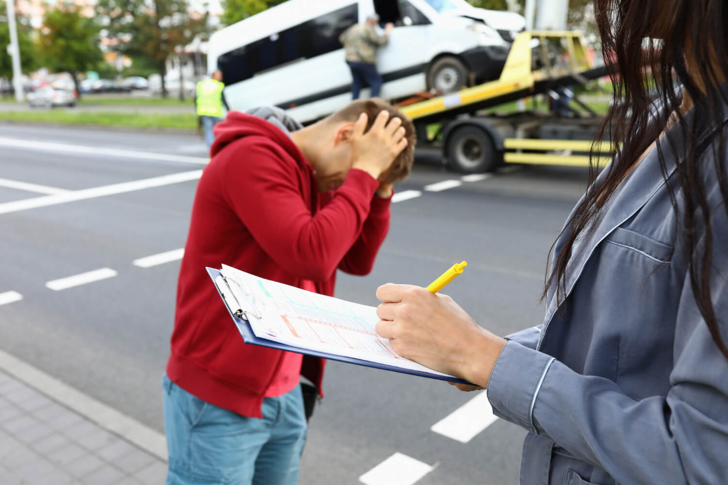 Cover image for Utah CDL Disqualifications: What will disqualify your CDL in Utah? Cover image for blog post: Utah CDL Disqualifications: What will disqualify your CDL in Utah? - Lena Nguyen