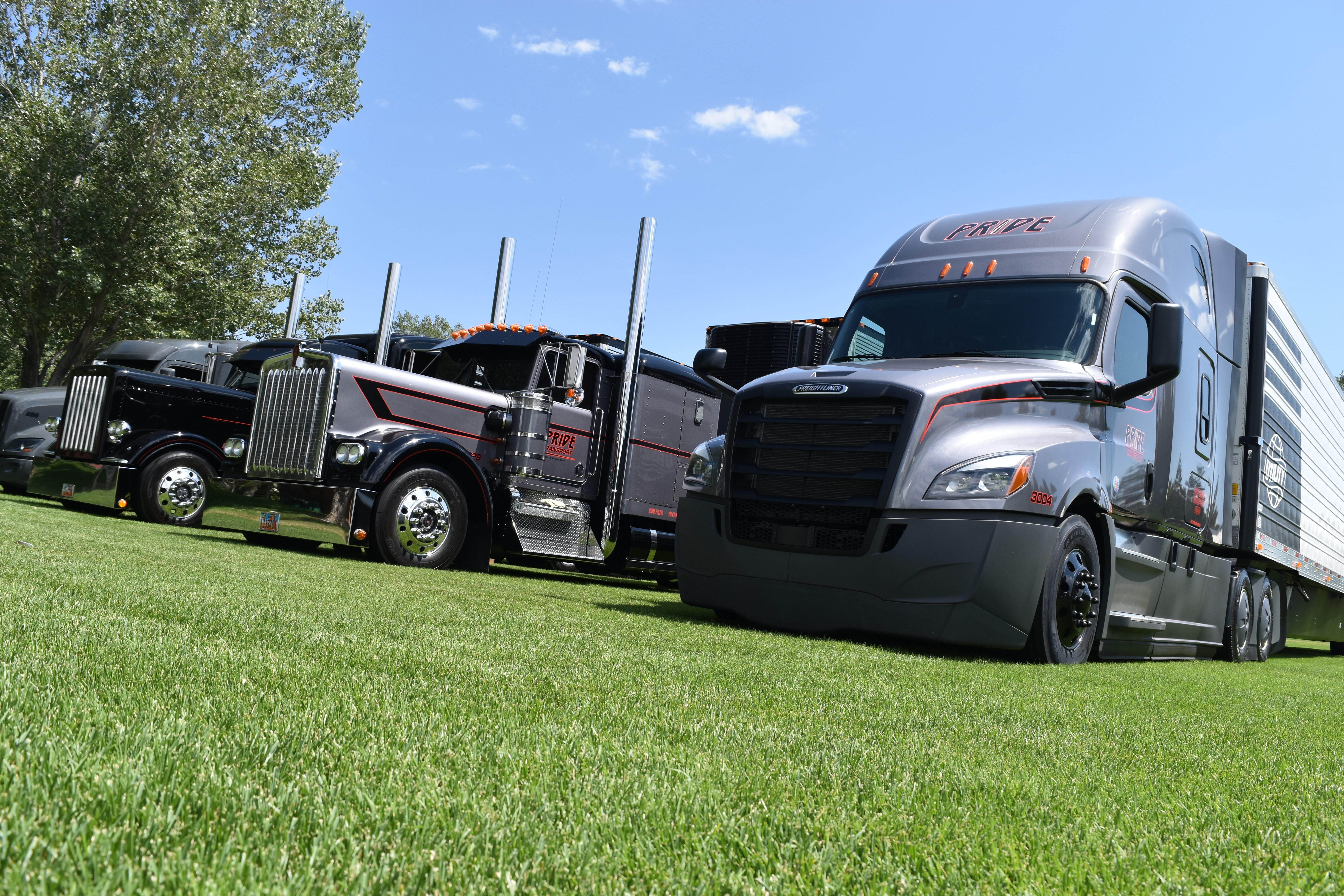 Cover image for How Much Does It Cost To Get A CDL In Wisconsin? Breakdown The Cost Cover image for blog post: How Much Does It Cost To Get A CDL In Wisconsin? Breakdown The Cost - Lena Nguyen